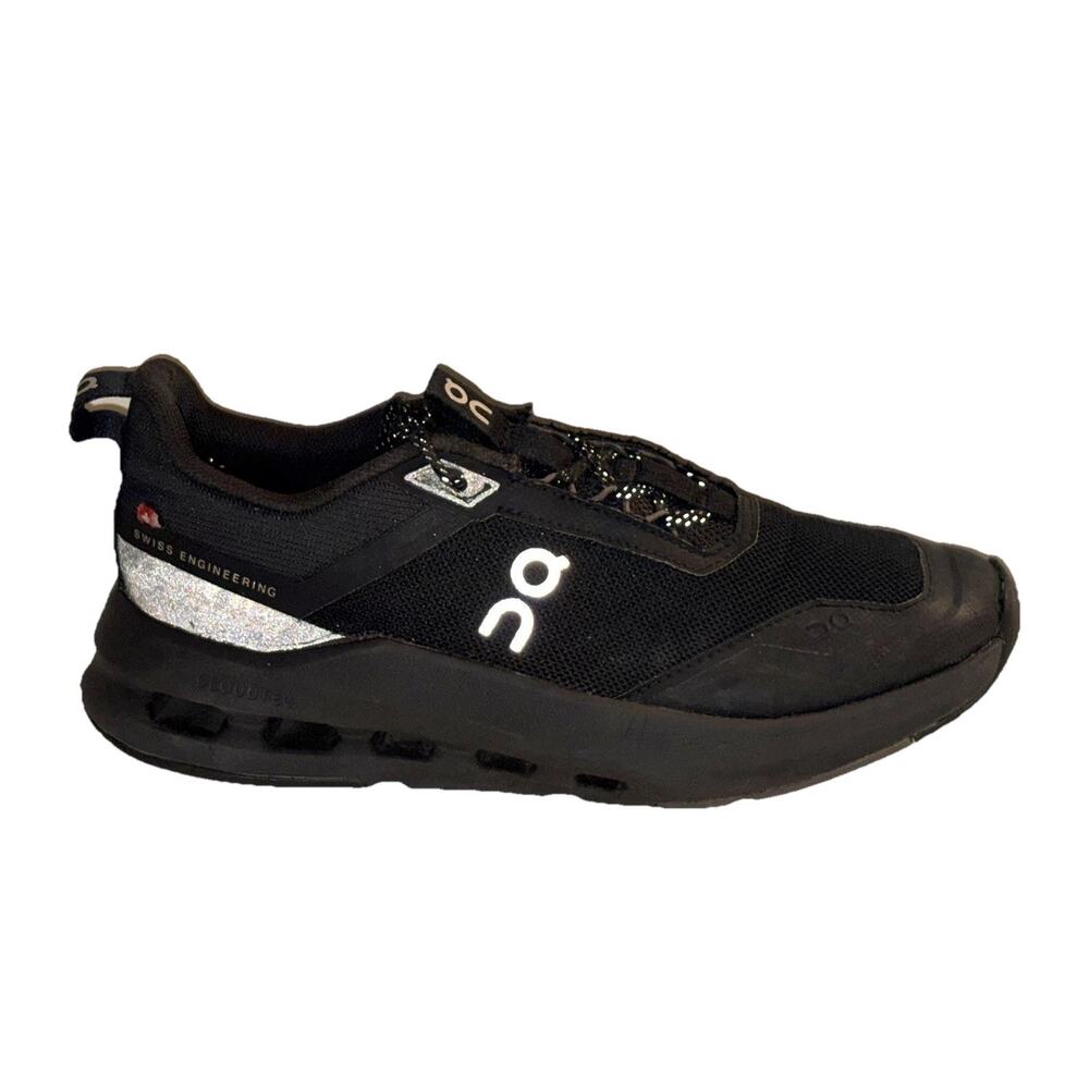 On Cloud Running Cloudnova Youth Size 4.5Y Shoes